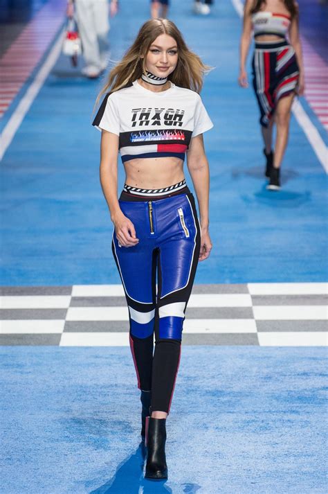 tendencias tommy hilfiger 2018|63 Looks From Tommy Hilfiger Spring 2018 MYFW Show .